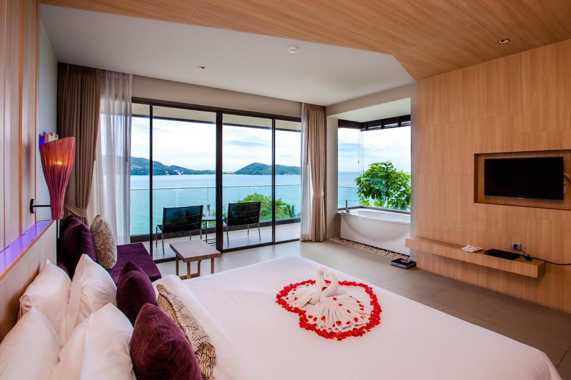 Grand Deluxe Double or Twin Room with Sea View,1589231509:JPEG