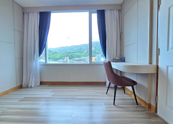 Sira Grande Hotel, Patong